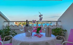 Luxury Apartments Villa Tea